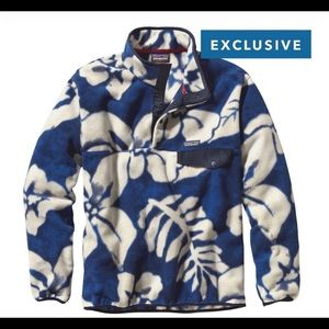 Patagonia pull over. Hawaiian white and blue.